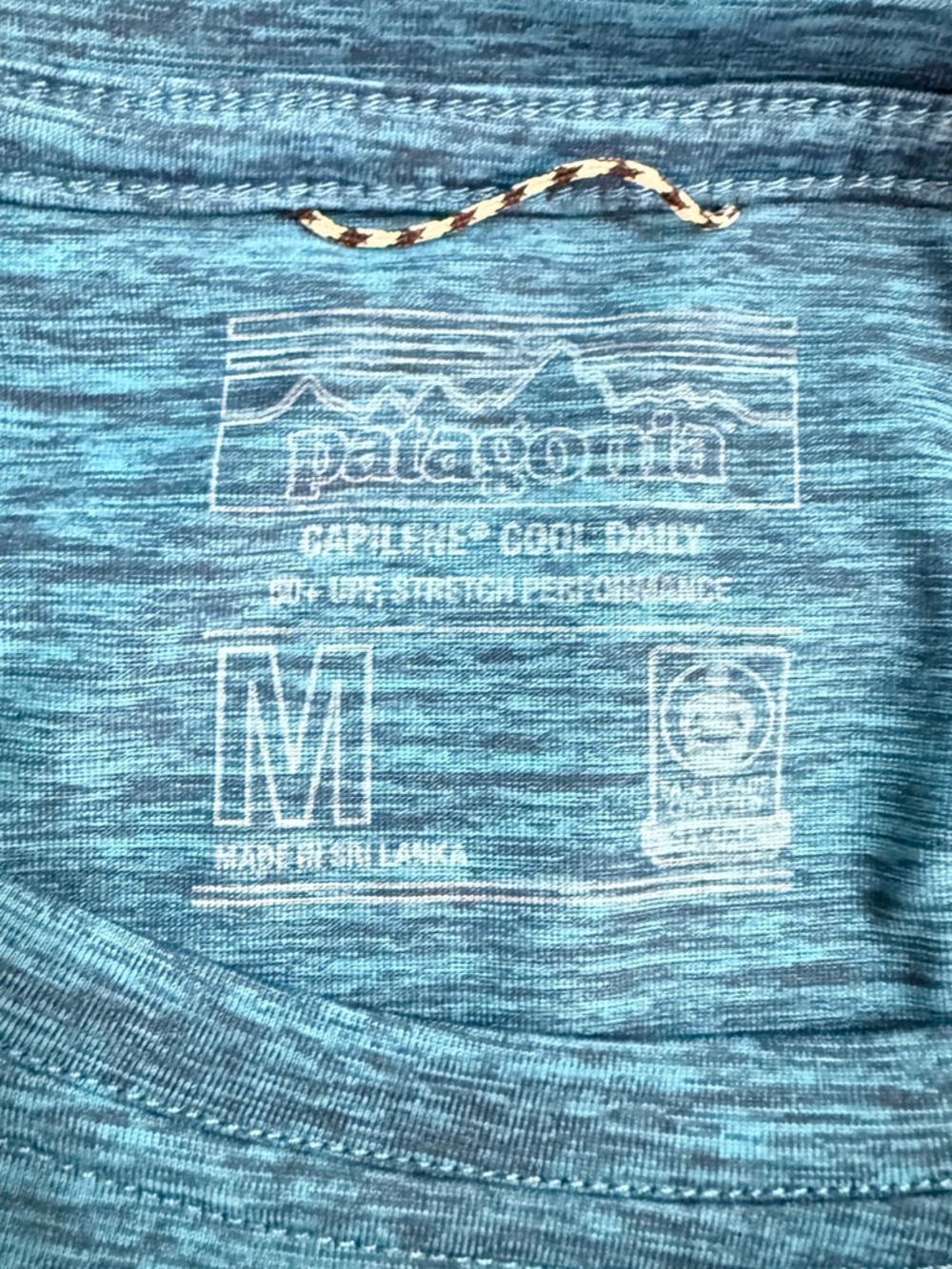 Patagonia Men's Long-Sleeved Capilene® Cool Daily Graphic Shirt size Medium - Picture 3 of 3